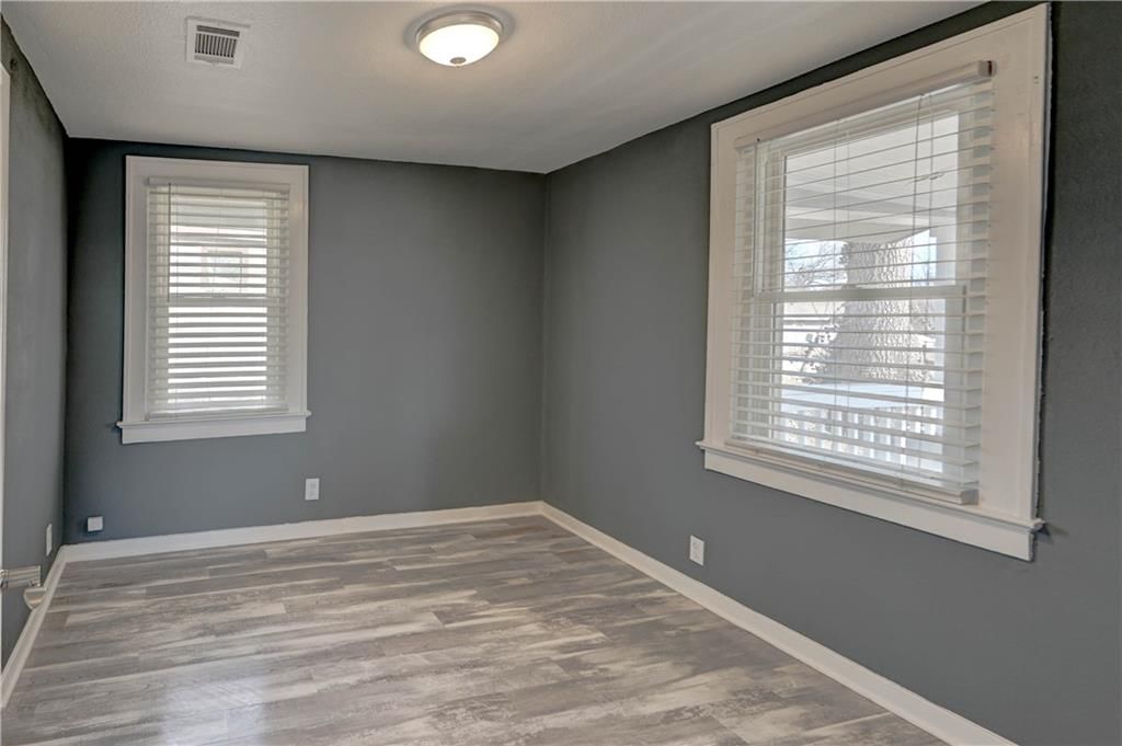 204 S Rogers Street — photo 14