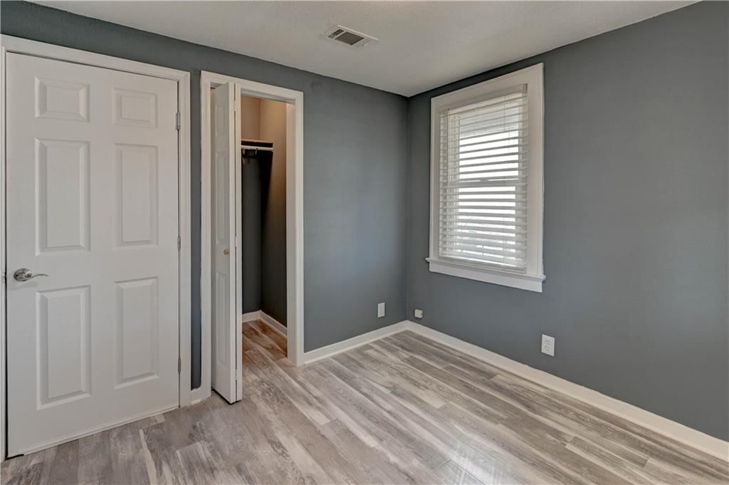 204 S Rogers Street — photo 15