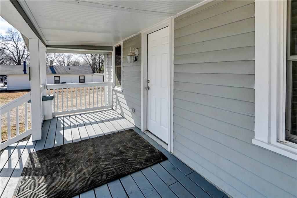 204 S Rogers Street — photo 17