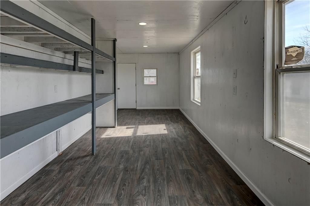 204 S Rogers Street — photo 20