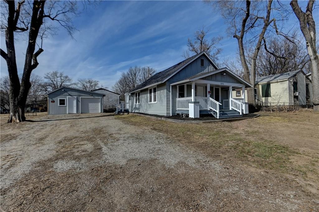 204 S Rogers Street — photo 33