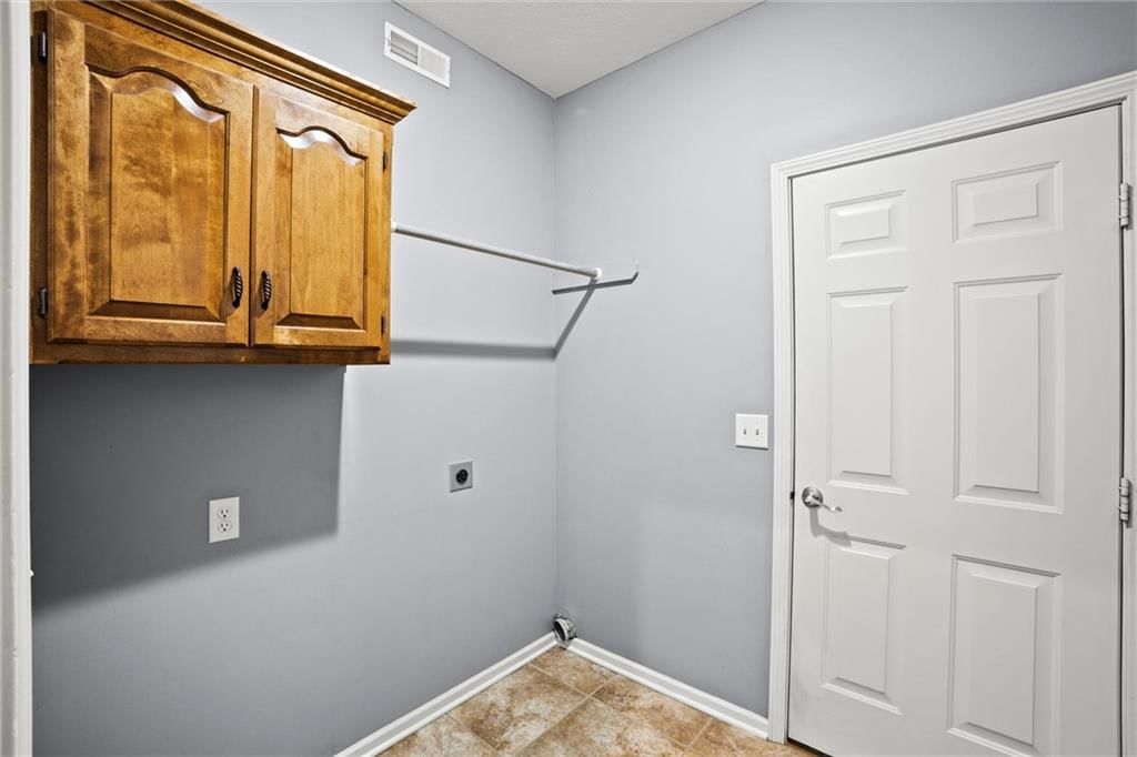 Photo 18 of 40 - 19452 W 209th Terrace