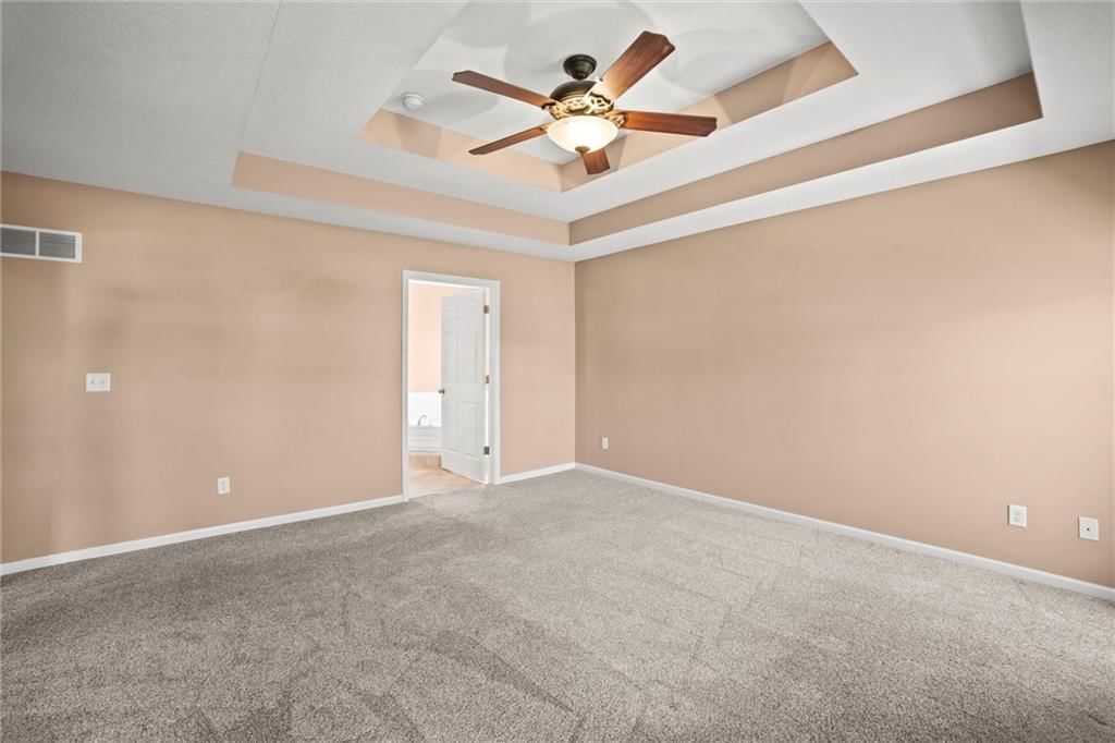 Photo 22 of 40 - 19452 W 209th Terrace