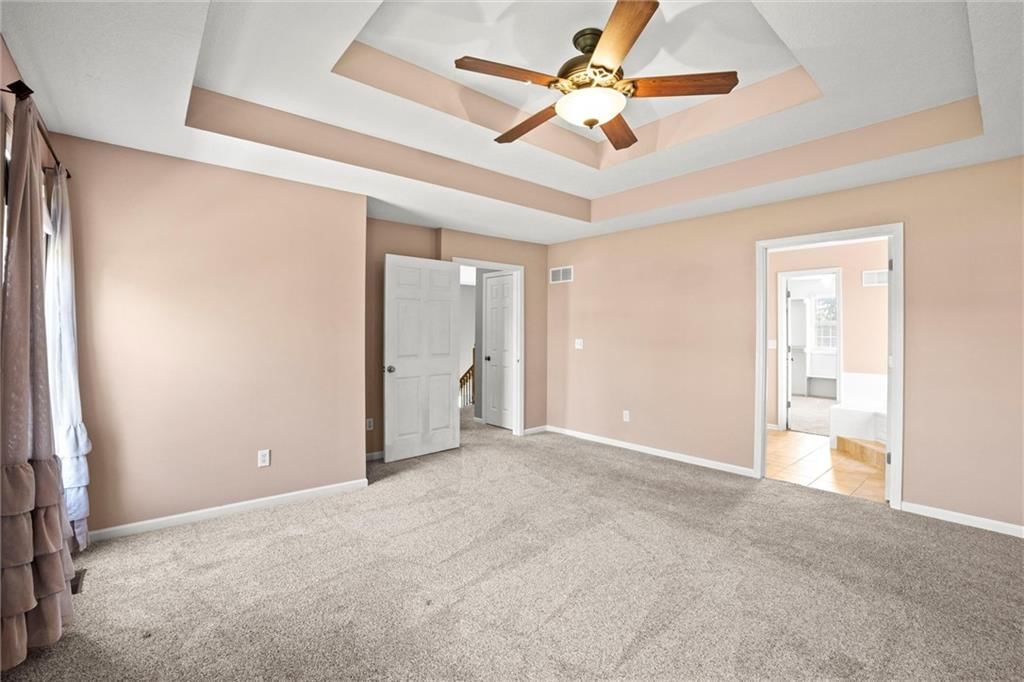 Photo 23 of 40 - 19452 W 209th Terrace