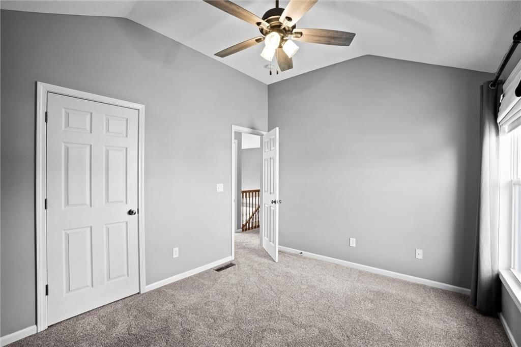 Photo 31 of 40 - 19452 W 209th Terrace