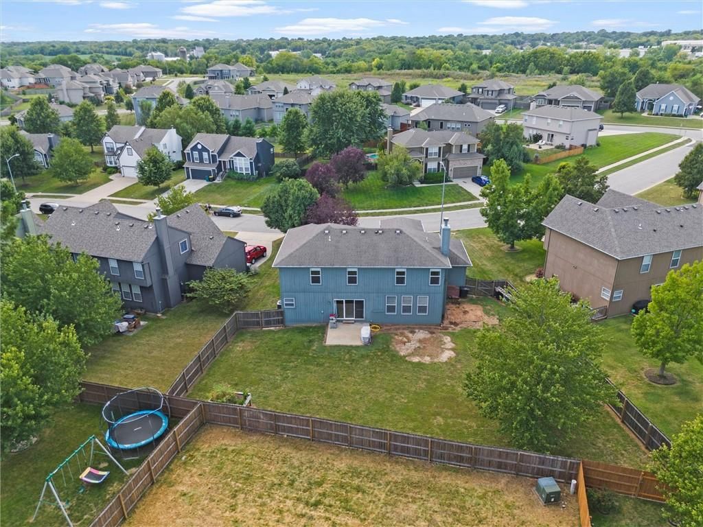 Photo 39 of 40 - 19452 W 209th Terrace