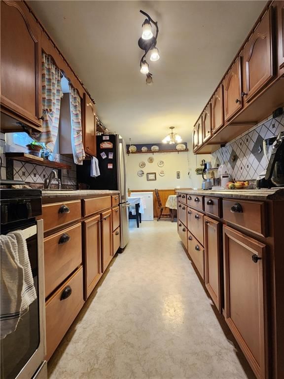 Photo 13 of 50 - 16907 NW 76th Street