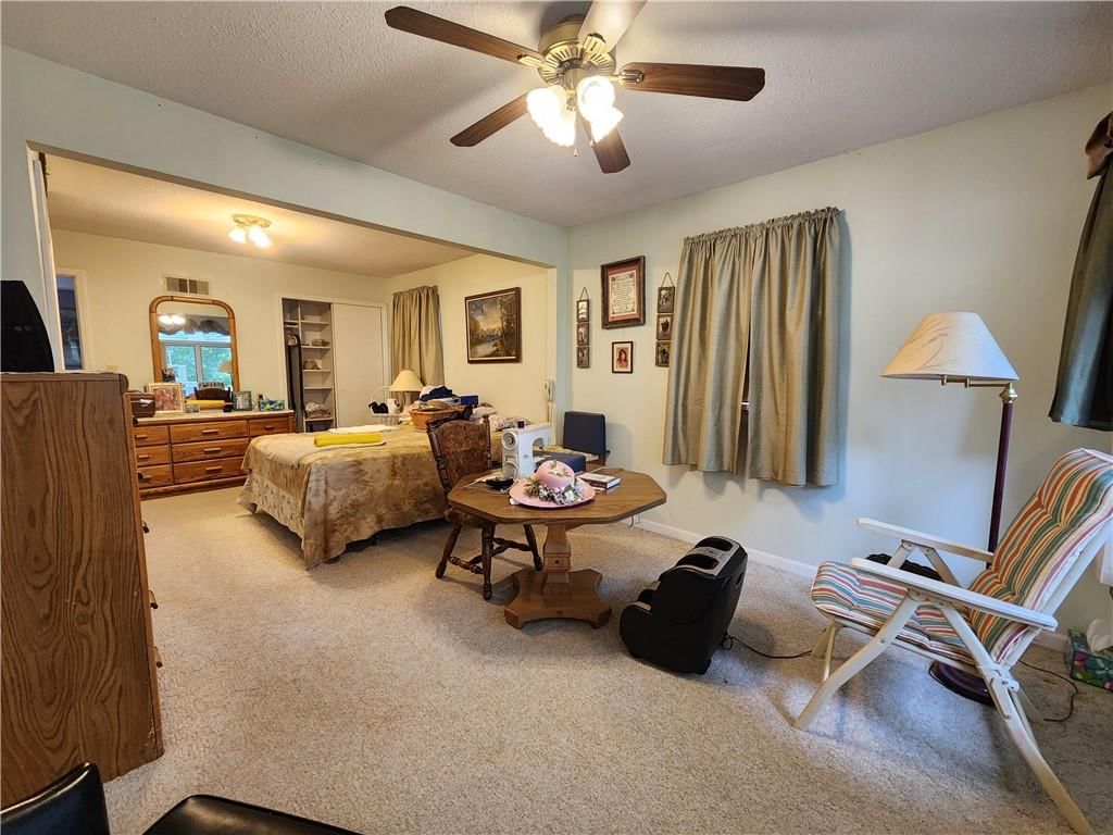 Photo 15 of 50 - 16907 NW 76th Street