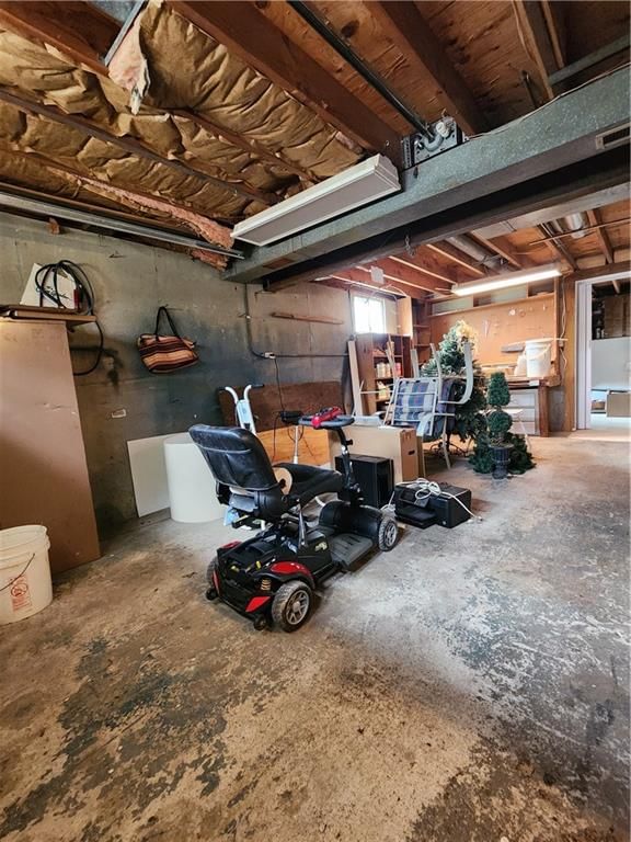Photo 34 of 50 - 16907 NW 76th Street