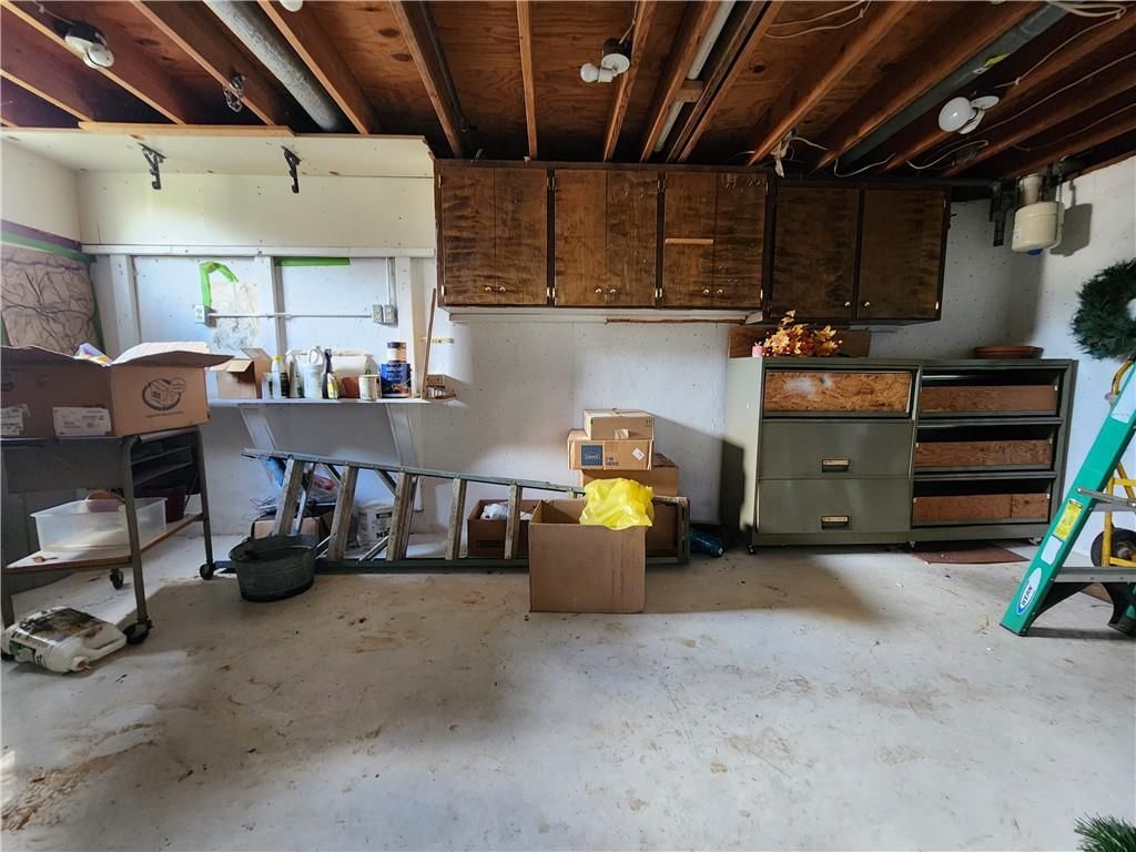 Photo 36 of 50 - 16907 NW 76th Street