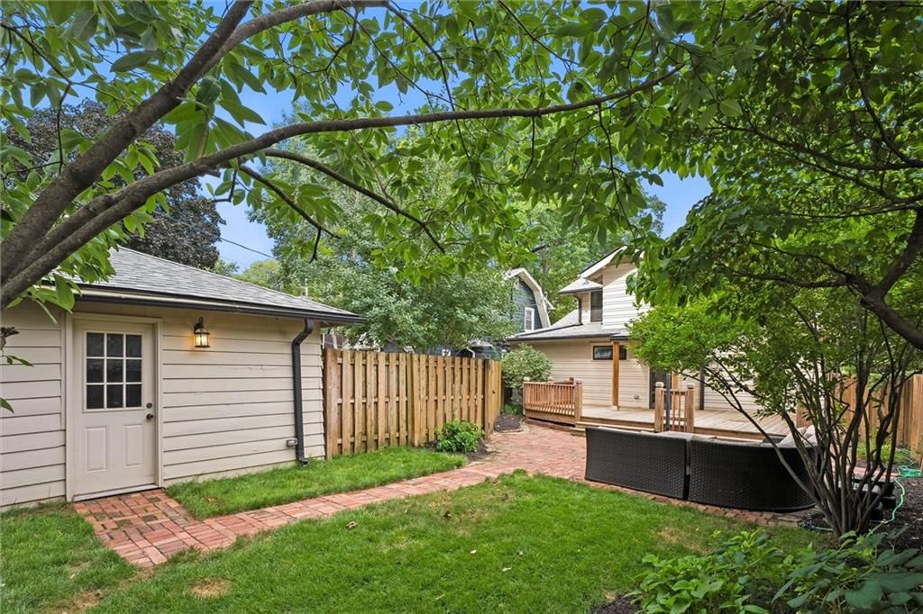 Photo 36 of 46 - 6435 Wyandotte Street