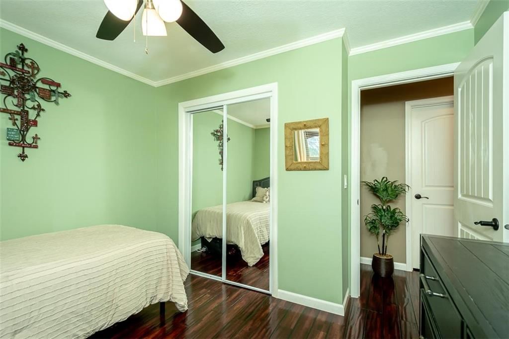 Photo 18 of 70 - 21465 W 180th Street