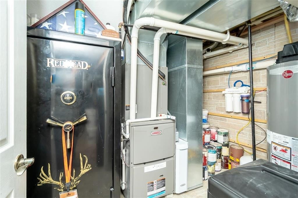 Photo 28 of 70 - 21465 W 180th Street