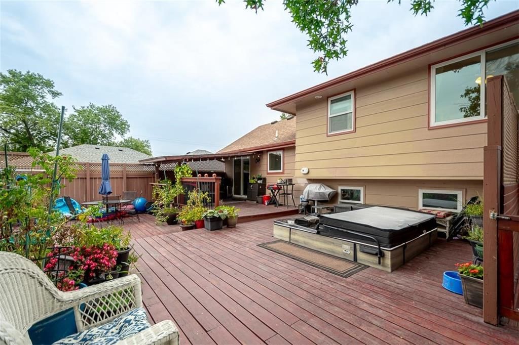 Photo 45 of 70 - 21465 W 180th Street