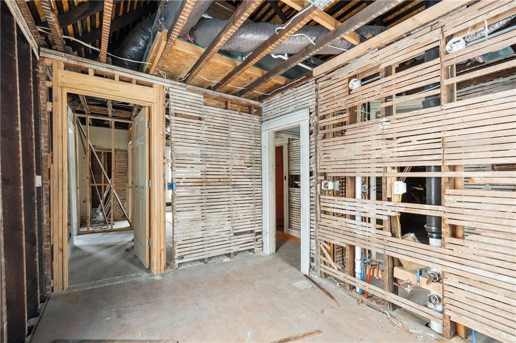 217 Park Avenue — photo 17