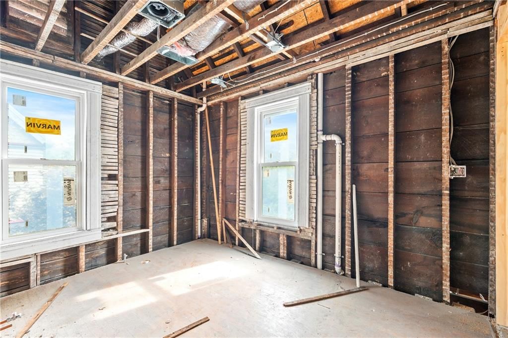 217 Park Avenue — photo 18
