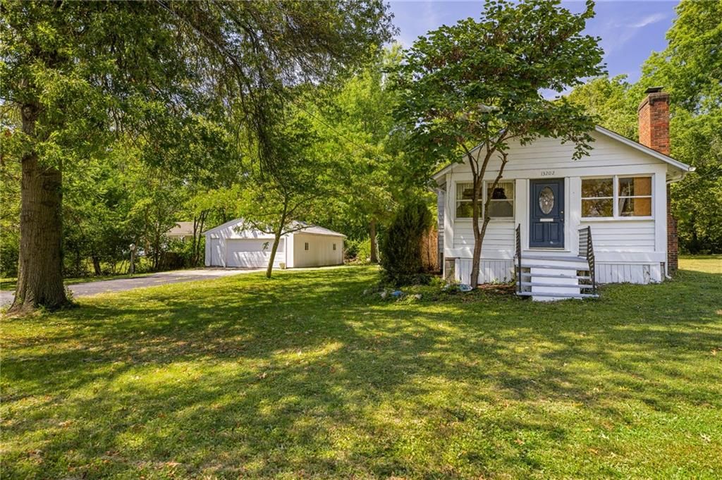 13202 Parker Avenue — photo 2
