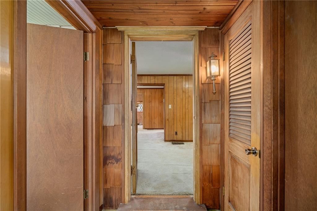 13202 Parker Avenue — photo 9
