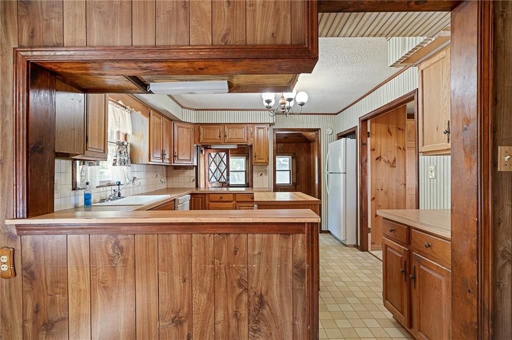 13202 Parker Avenue — photo 22