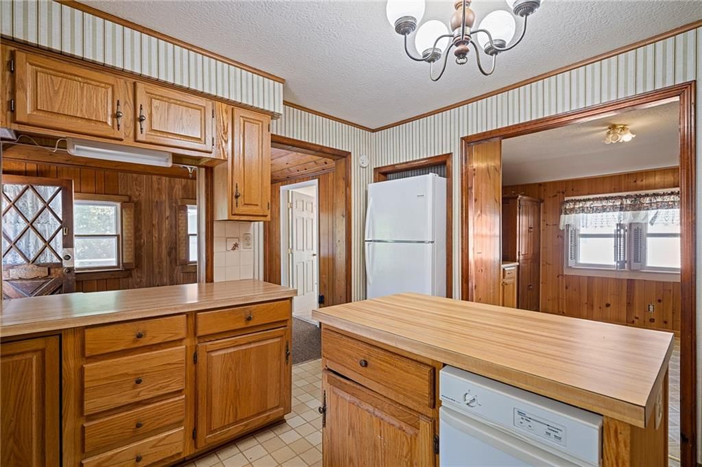 13202 Parker Avenue — photo 28