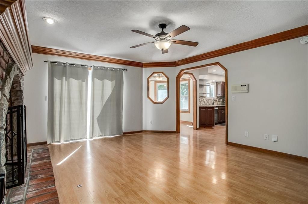1504 NW Weatherstone Drive — photo 8