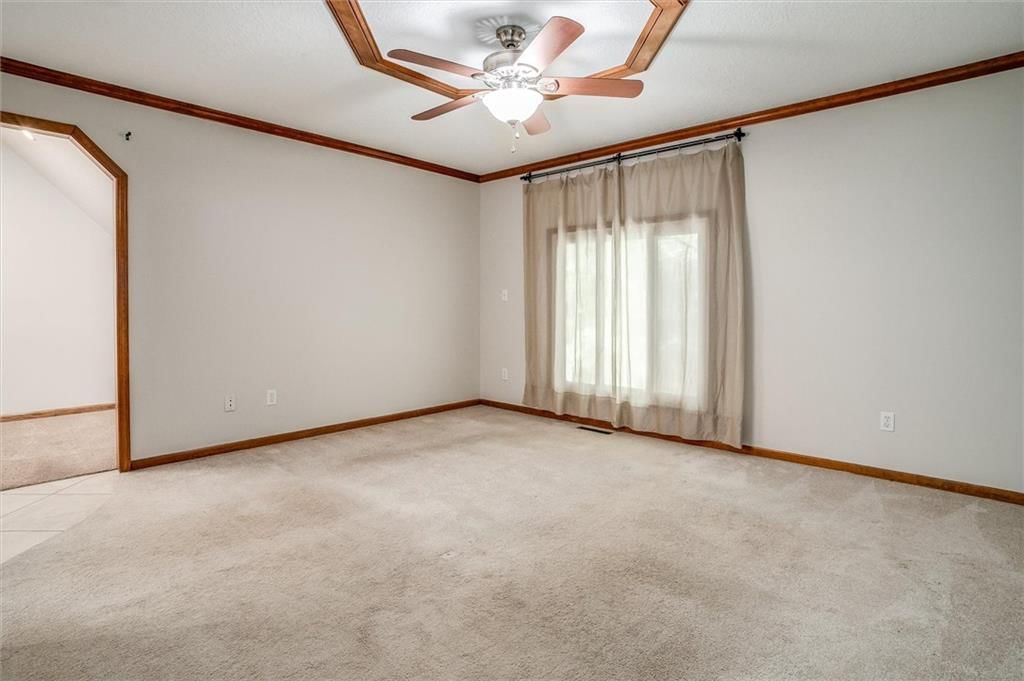 1504 NW Weatherstone Drive — photo 12