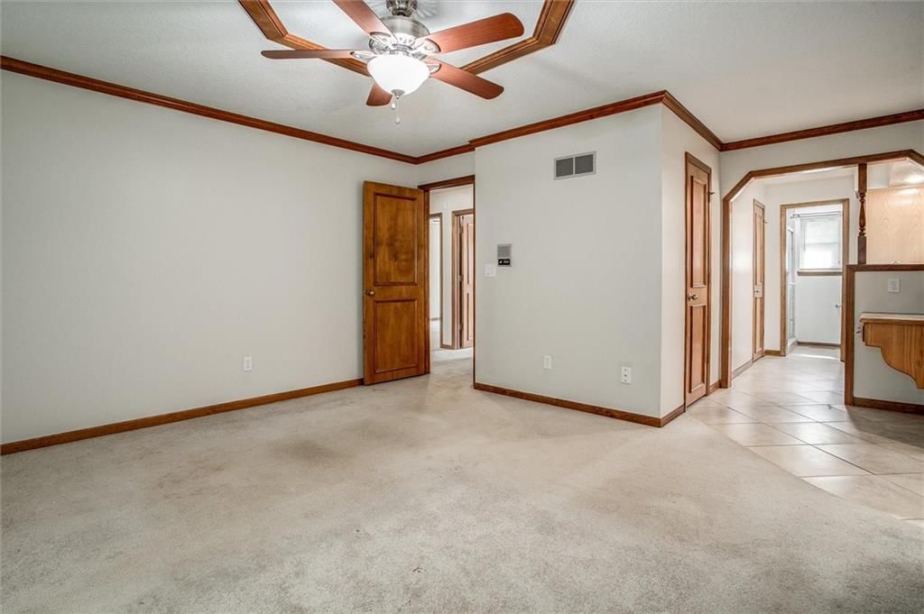 1504 NW Weatherstone Drive — photo 13