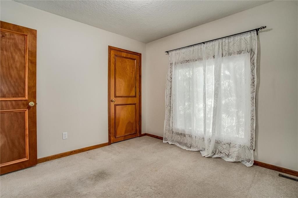 1504 NW Weatherstone Drive — photo 17