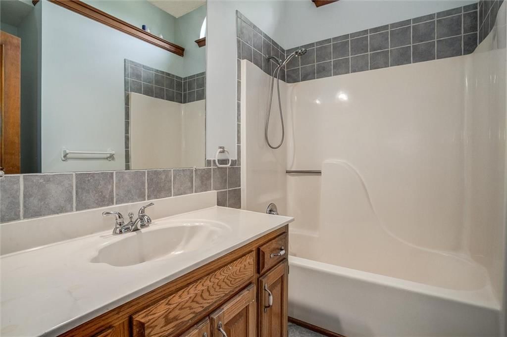 1504 NW Weatherstone Drive — photo 18