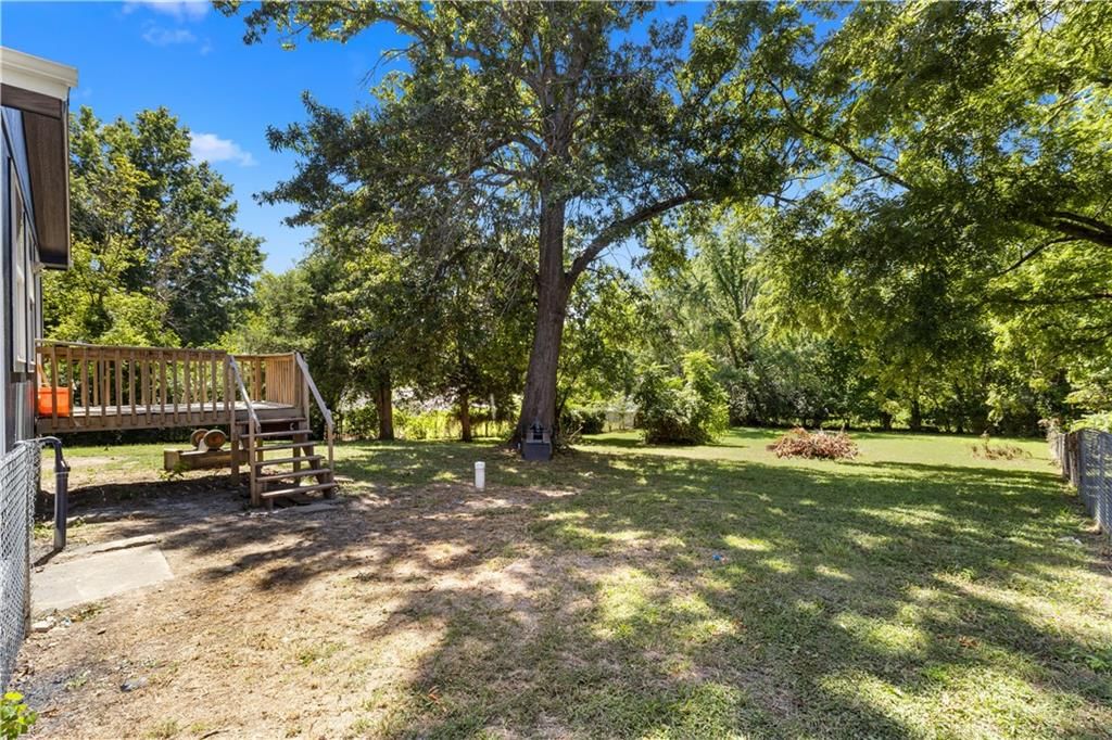 Photo 20 of 21 - 704 S Lacy Road