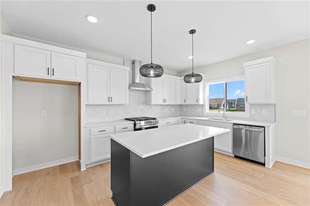 18637 W 193rd Street — photo 17