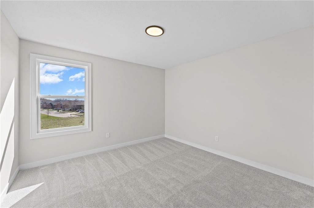18637 W 193rd Street — photo 35
