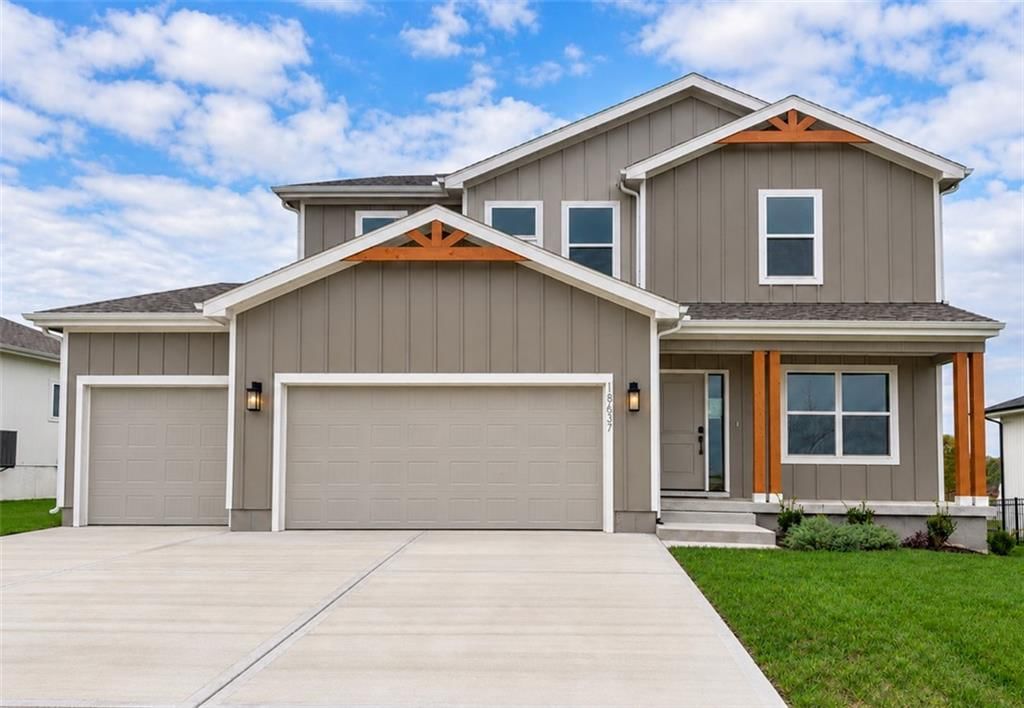 18637 W 193rd Street, Spring Hill, KS