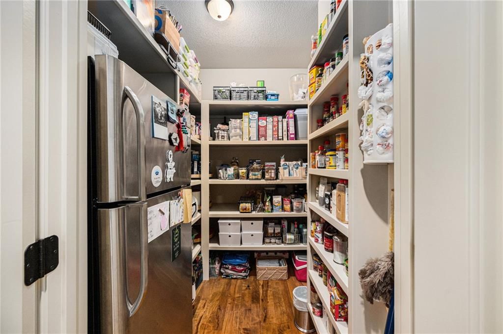 Photo 14 of 47 - 20805 W 68TH Terrace