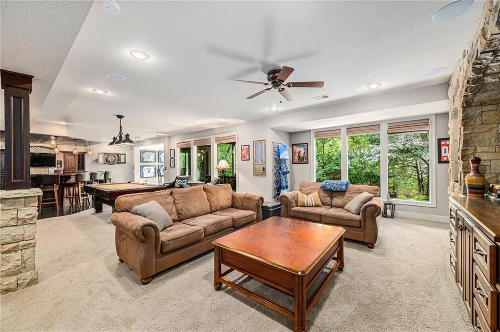 Photo 31 of 47 - 20805 W 68TH Terrace