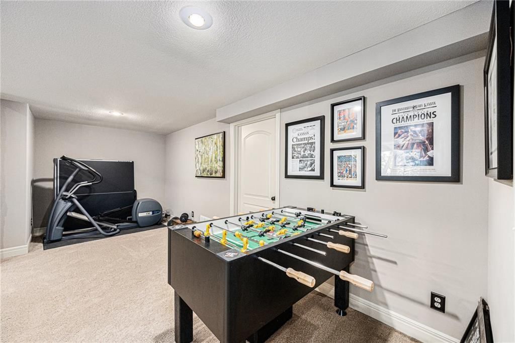 Photo 32 of 47 - 20805 W 68TH Terrace