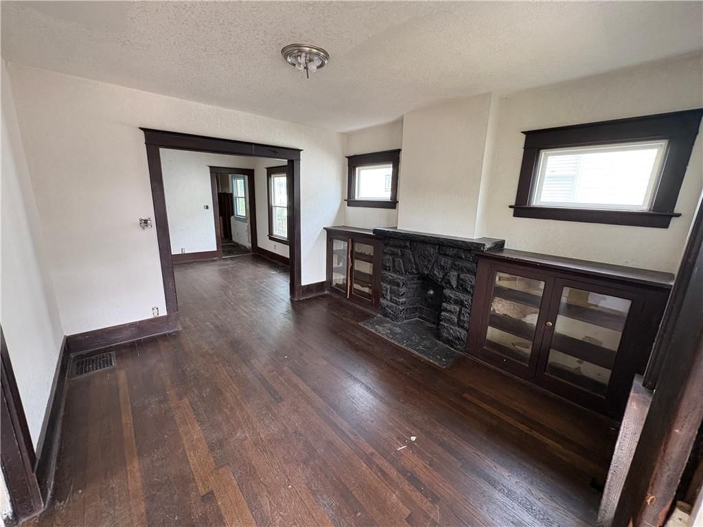 6024 E 16th Street — photo 5