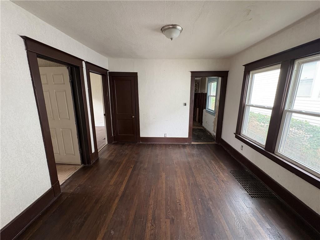 6024 E 16th Street — photo 9