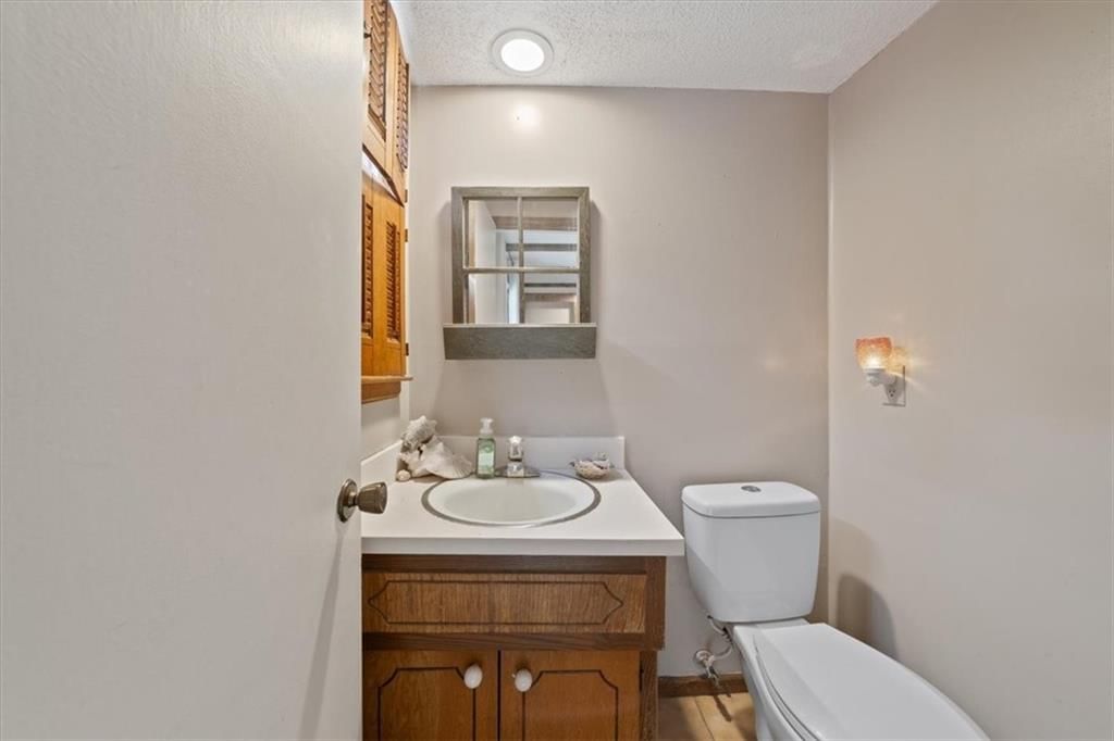 Photo 29 of 47 - 1904 S Lindenwood Drive