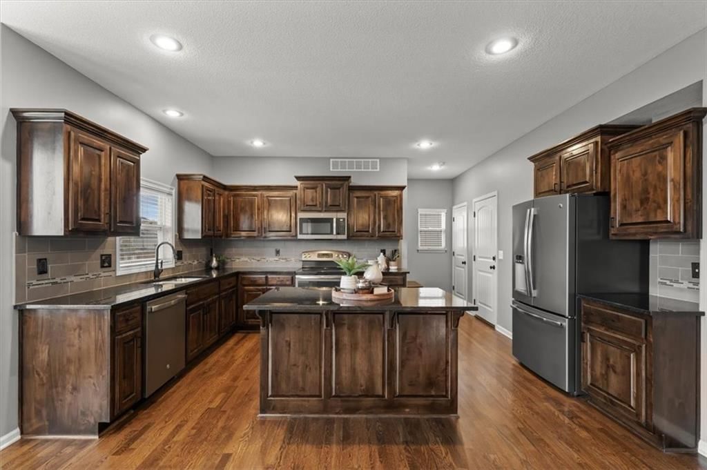 2607 W Park Street — photo 7