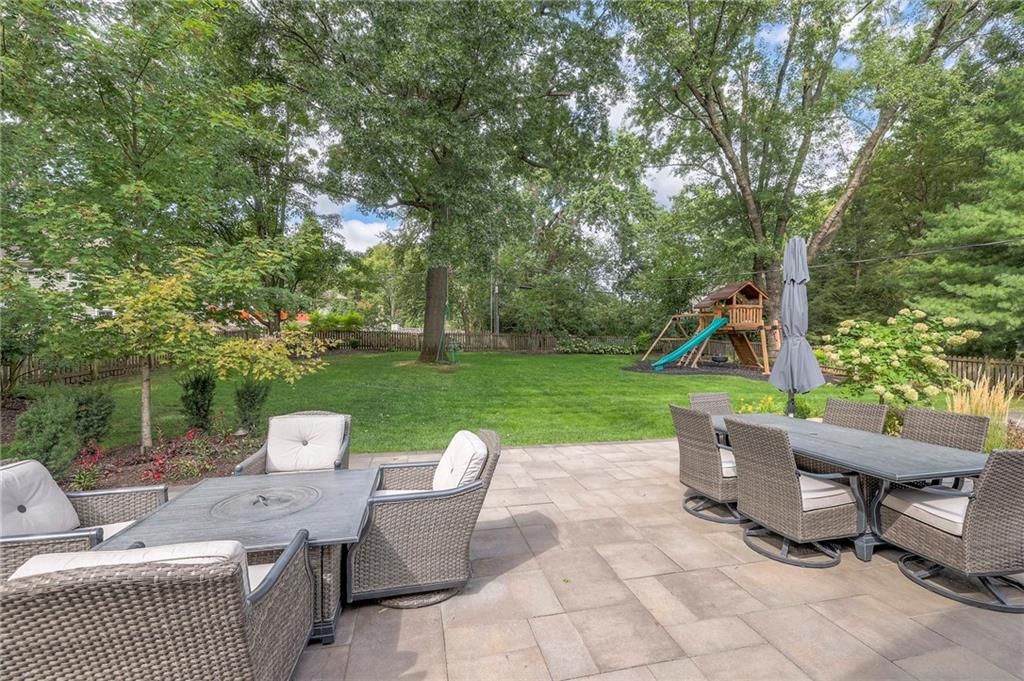 8804 Lee Boulevard — photo 26