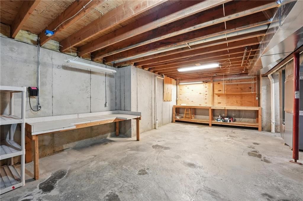 Photo 34 of 51 - 915 NE 102ND Street