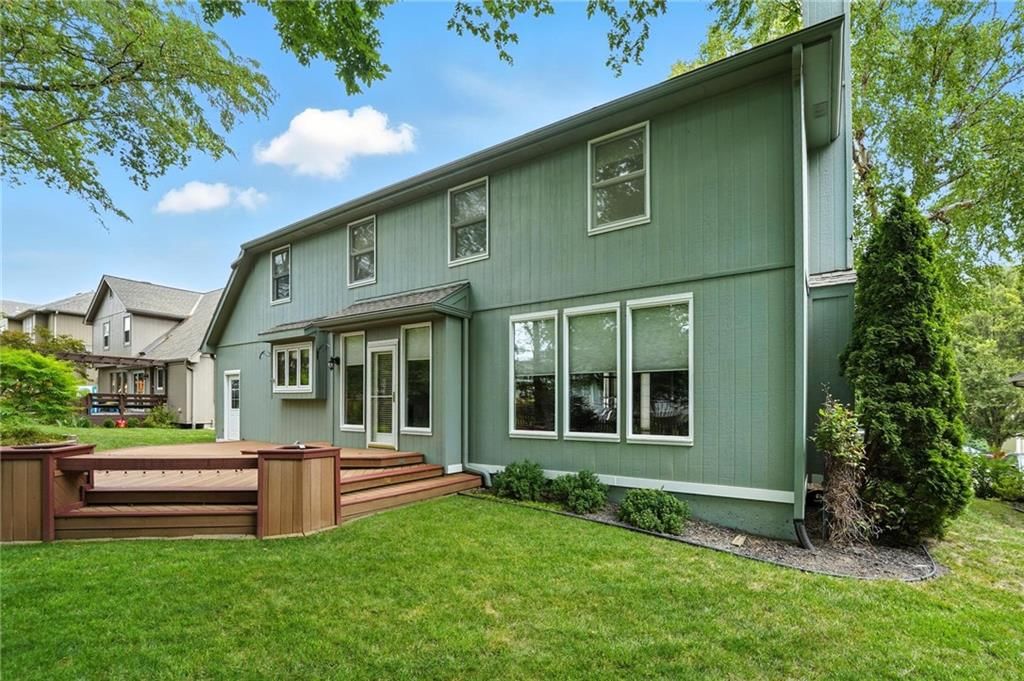Photo 37 of 51 - 915 NE 102ND Street
