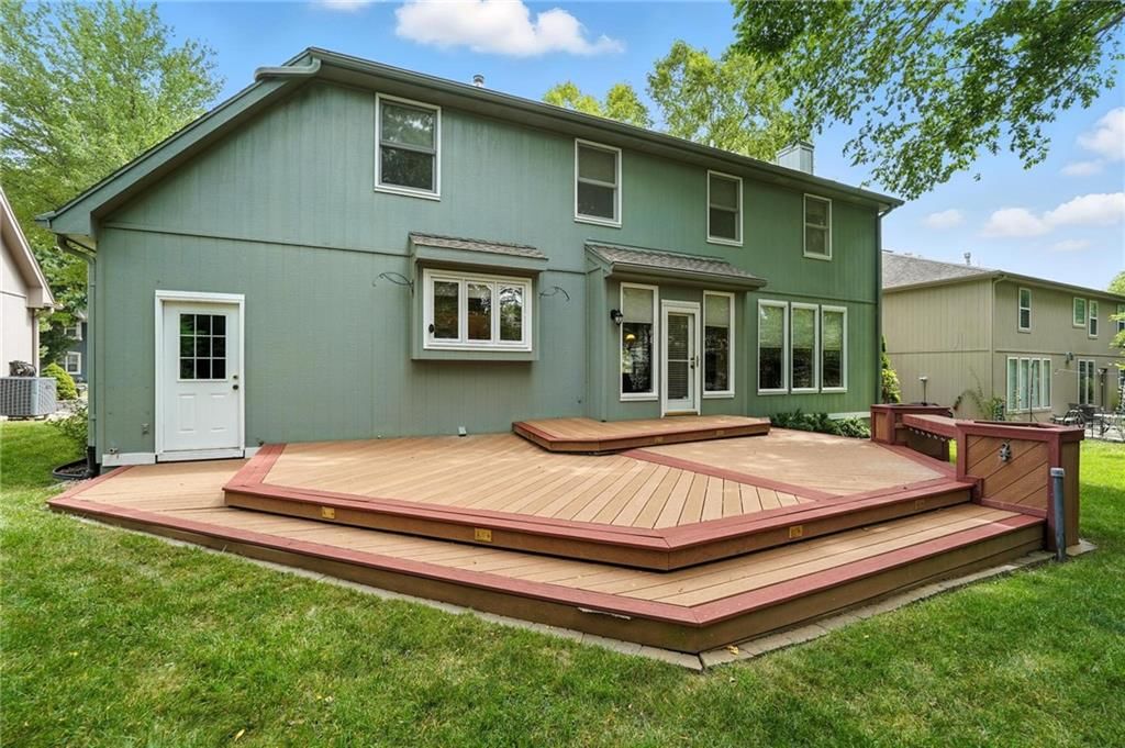 Photo 40 of 51 - 915 NE 102ND Street