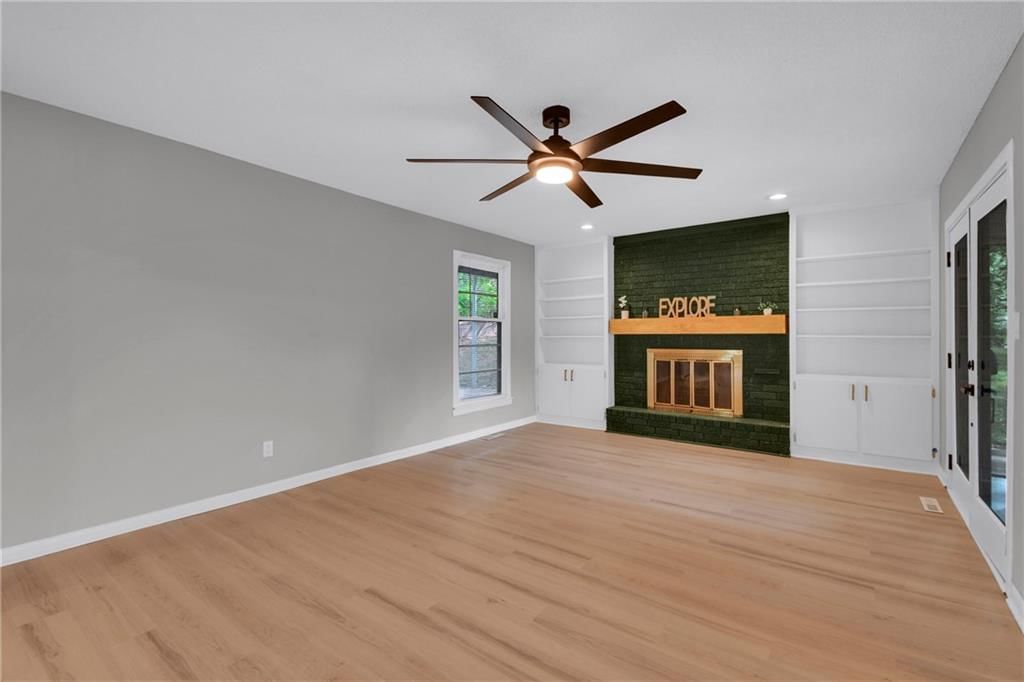 Photo 16 of 41 - 3003 N 79th Street