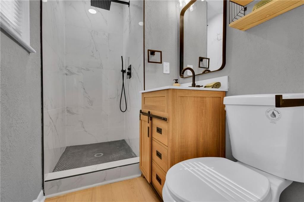 Photo 21 of 41 - 3003 N 79th Street
