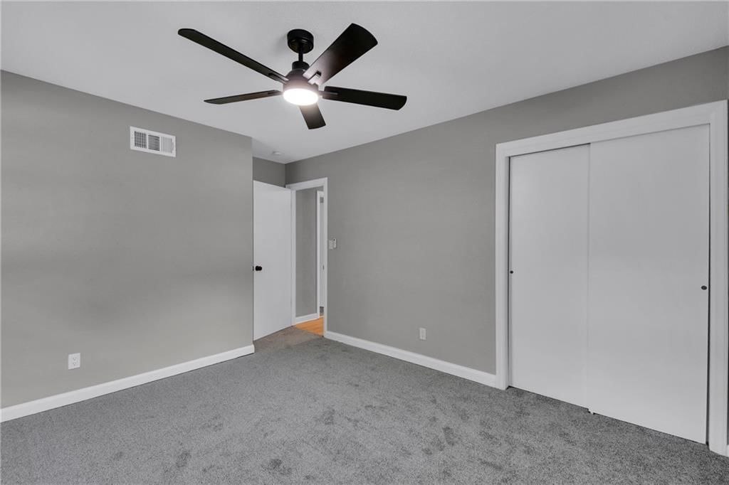 Photo 23 of 41 - 3003 N 79th Street