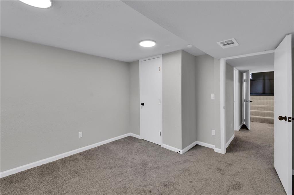 Photo 24 of 41 - 3003 N 79th Street