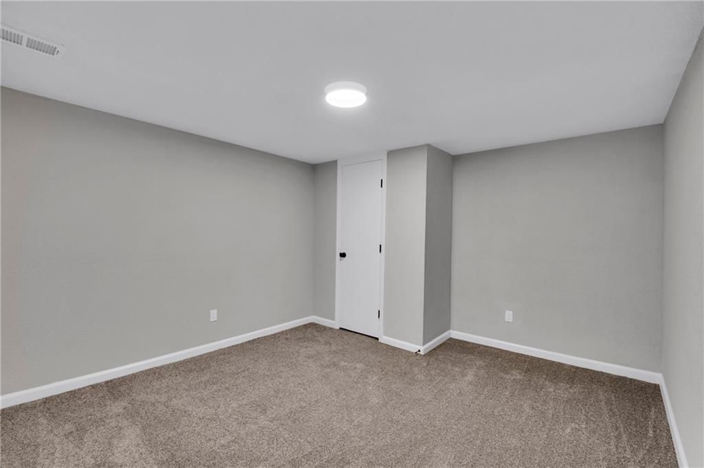 Photo 31 of 41 - 3003 N 79th Street