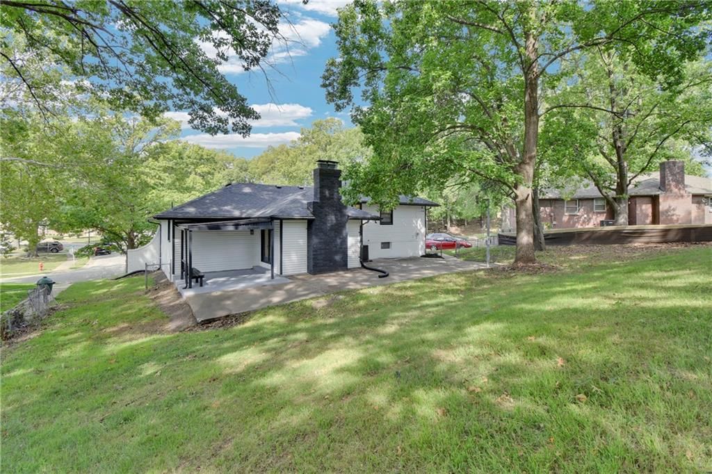 Photo 36 of 41 - 3003 N 79th Street
